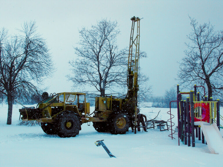 a Geoscientist GEOSCIENTISTS